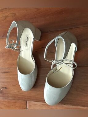 Paul Green pump chunky heel size 6.5 US size 4UK